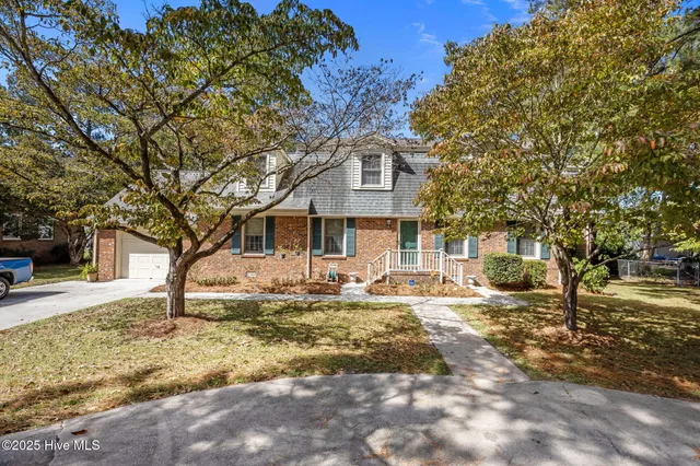 $450,000 | 705 River Road, Trent Woods, NC 28562