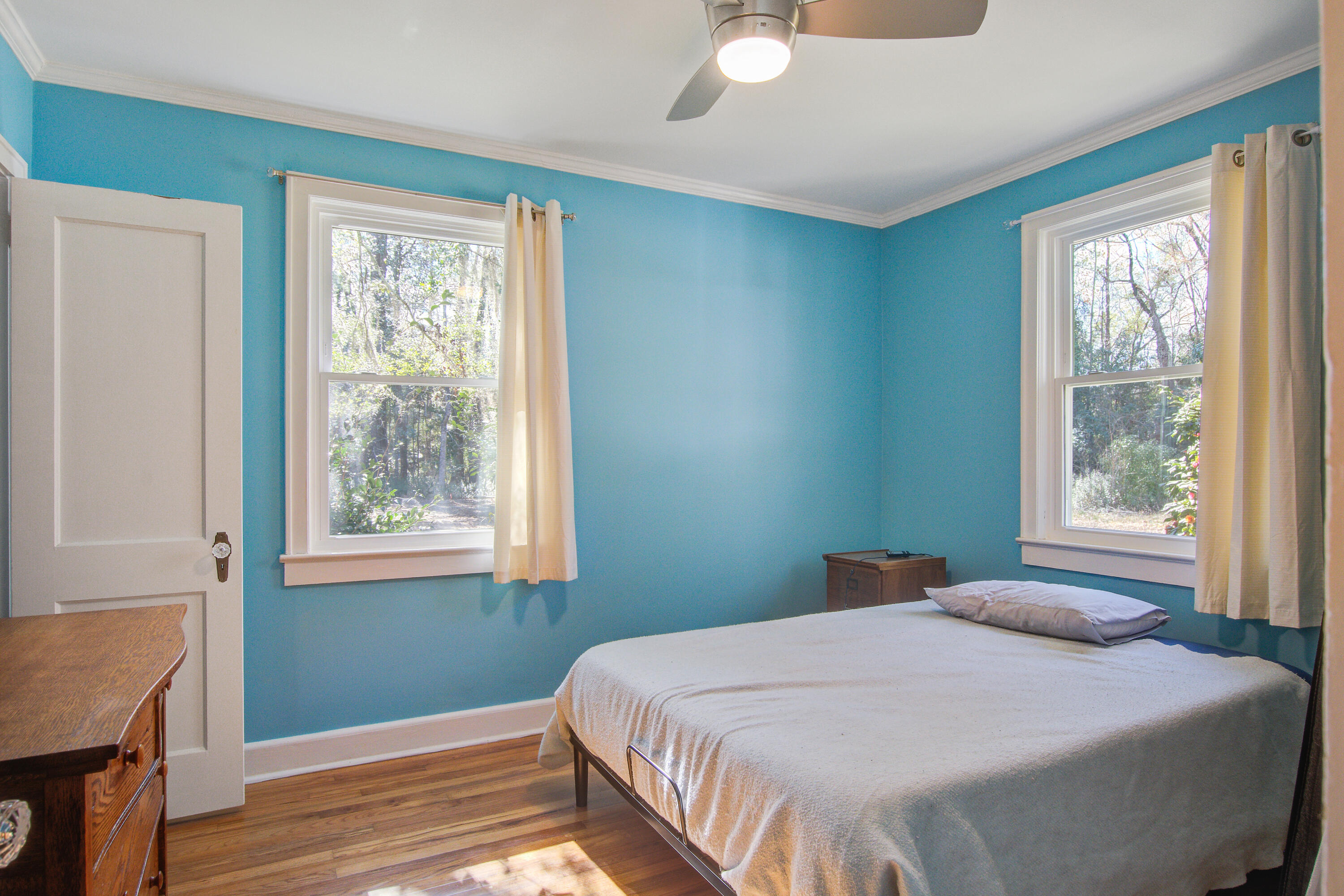 425 Ravenwood Road Walterboro, SC 29488 - Photo 22 of 49 Master bedroom