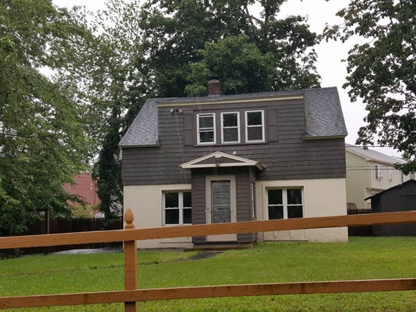 100 Standish Street Worcester, MA 01604 - Photo 1 of 10 Gallery Image 1