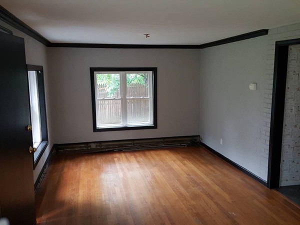 100 Standish Street Worcester, MA 01604 - Photo 3 of 10 Gallery Image 3