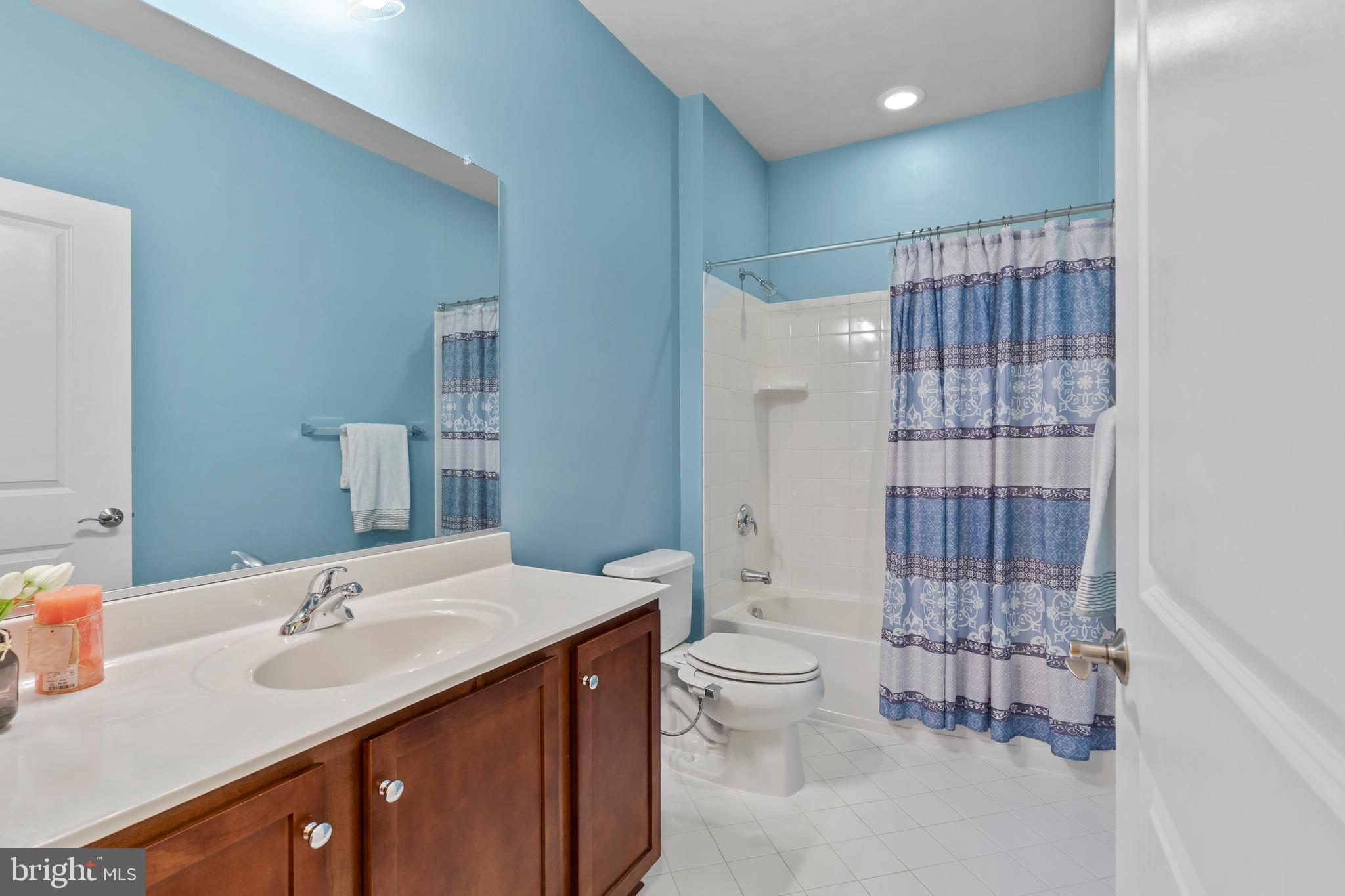 5787 Richards Valley Road Ellicott City, MD 21043 - Photo 39 of 52 Hall bath w/tub & shower