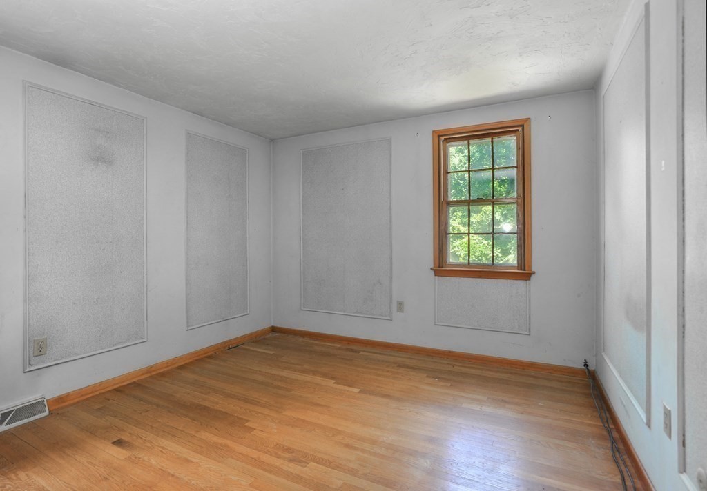 57 Ward Street Hingham, MA 02043 - Photo 11 of 19