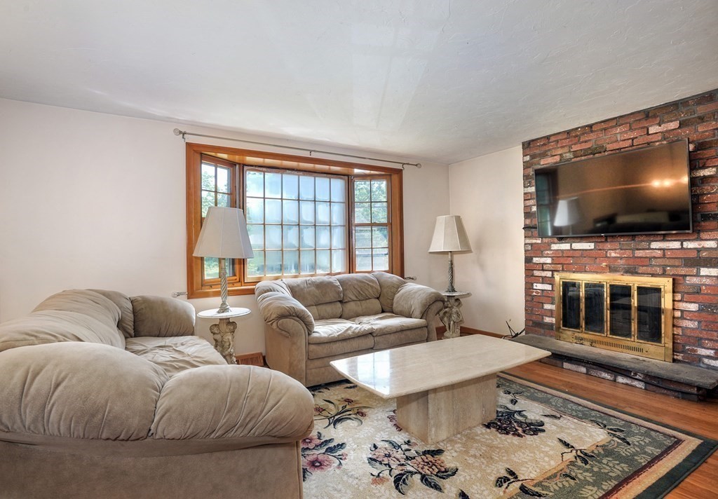 57 Ward Street Hingham, MA 02043 - Photo 4 of 19