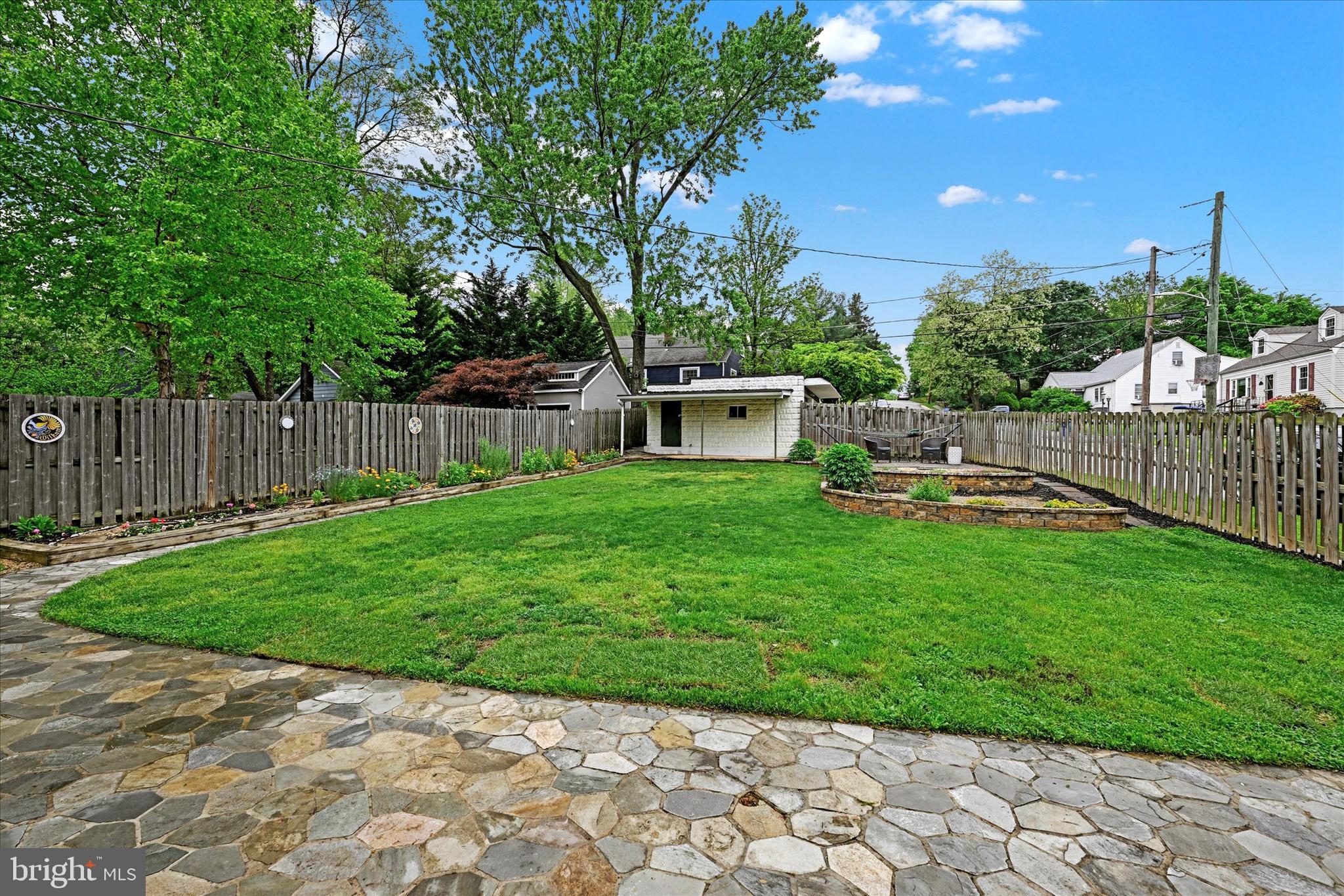 1012 Overbrook Road Baltimore, MD 21239 - Photo 23 of 45 View from dining room to back yard