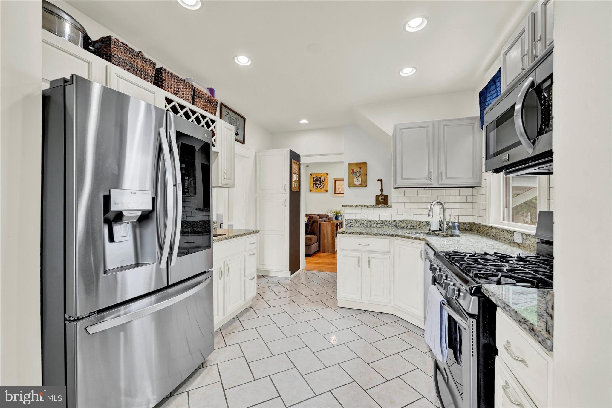 1012 Overbrook Road Baltimore, MD 21239 - Photo 9 of 45 Great space for cooking and extra room for storage