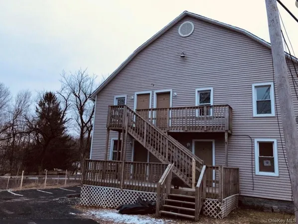 $1,700 | 9 Kelly Hill Road, Unit 2, Otisville, NY 10963