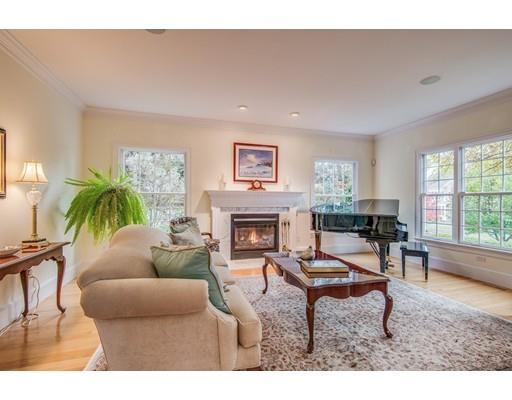 5 Minuteman Road Medfield, MA 02052 - Photo 4 of 31 Gallery Image 4