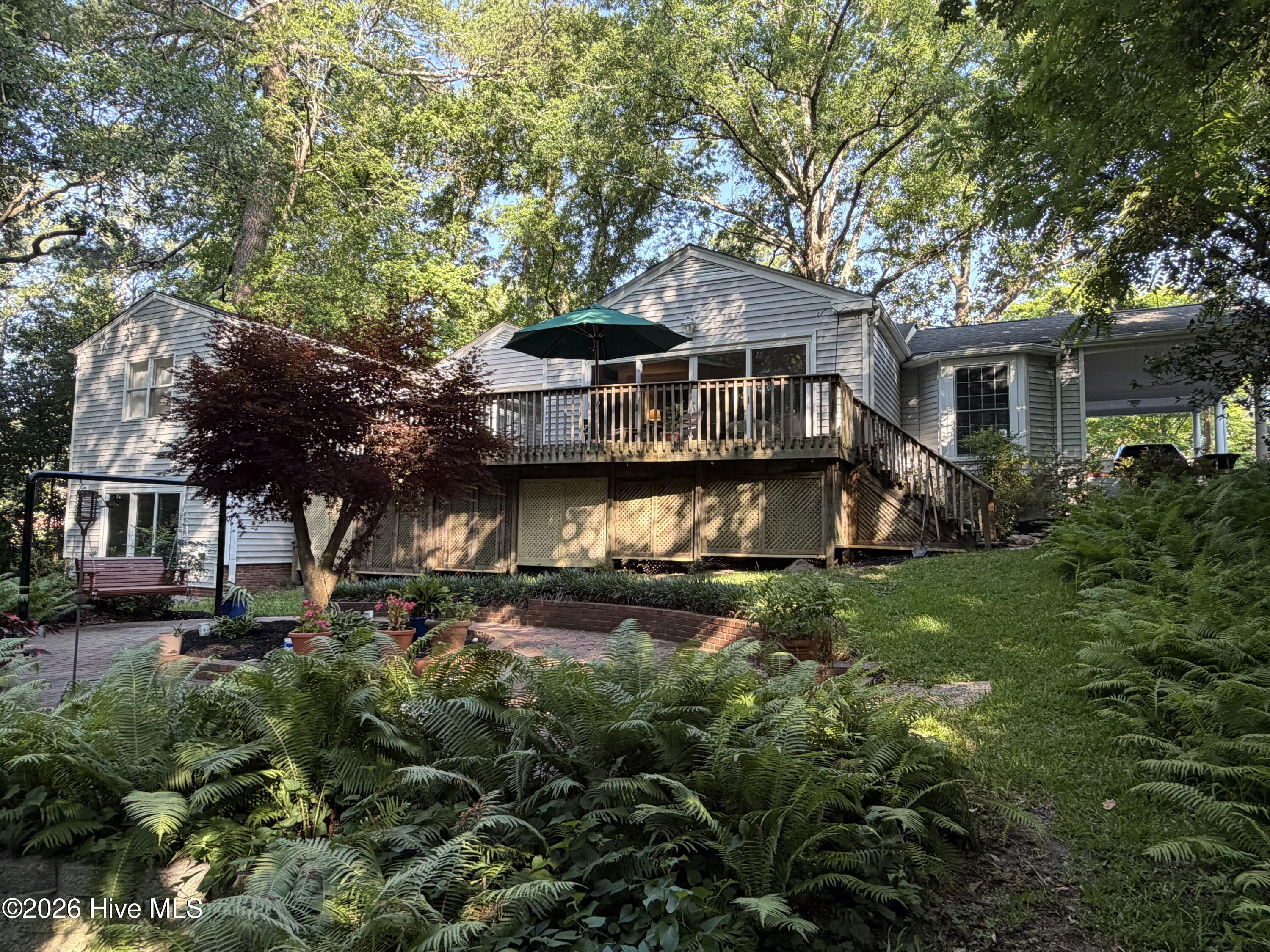 141 East Longmeadow Road Greenville, NC 27858 - Photo 7 of 70