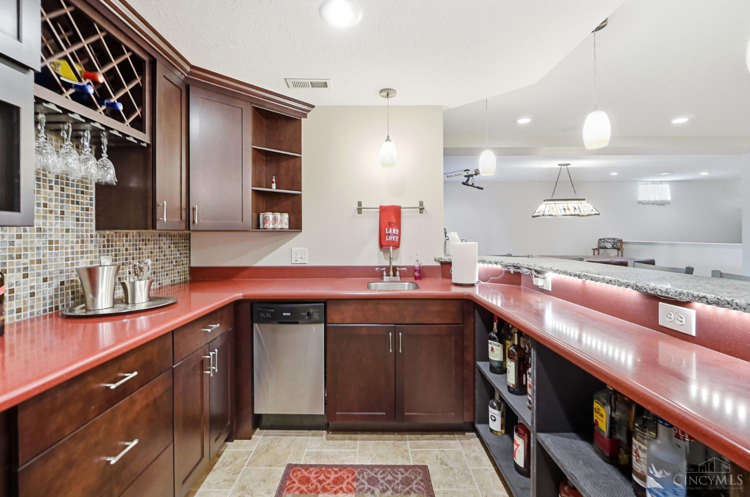 655 Hyacinth Road Cincinnati, OH 45245 - Photo 51 of 79 Gallery Image 51