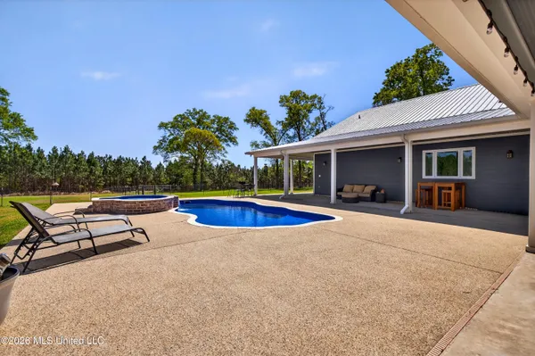 $699,900 | 28000 Eugene E Ladner Road, Perkinston, MS 39573