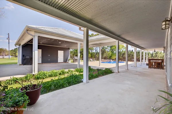 $699,900 | 28000 Eugene E Ladner Road, Perkinston, MS 39573