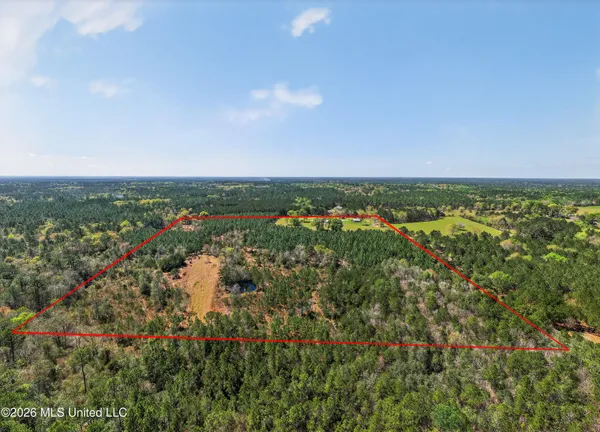 $699,900 | 28000 Eugene E Ladner Road, Perkinston, MS 39573