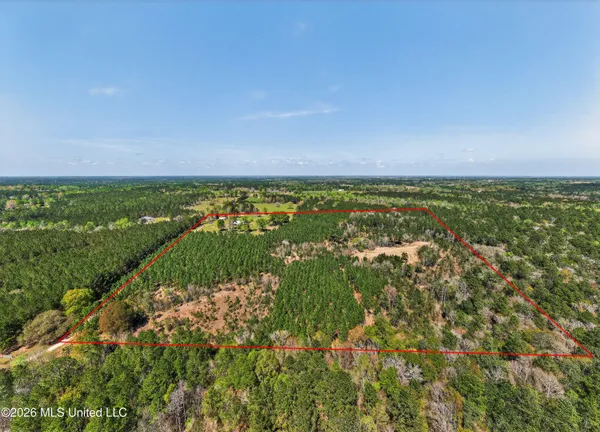 $699,900 | 28000 Eugene E Ladner Road, Perkinston, MS 39573