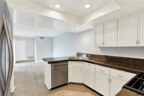 $899,000 | 25061 Silverleaf Lane, Laguna Hills, CA 92653