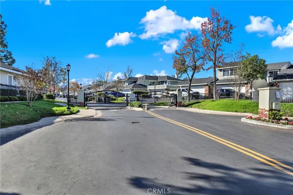 $899,000 | 25061 Silverleaf Lane, Laguna Hills, CA 92653