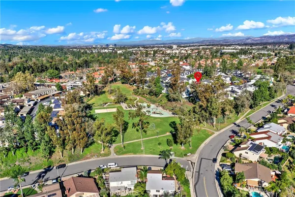 $899,000 | 25061 Silverleaf Lane, Laguna Hills, CA 92653