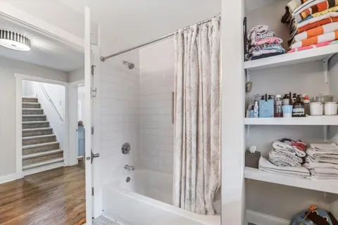 $1,195,000 | 843 North East Avenue, Oak Park, IL 60302