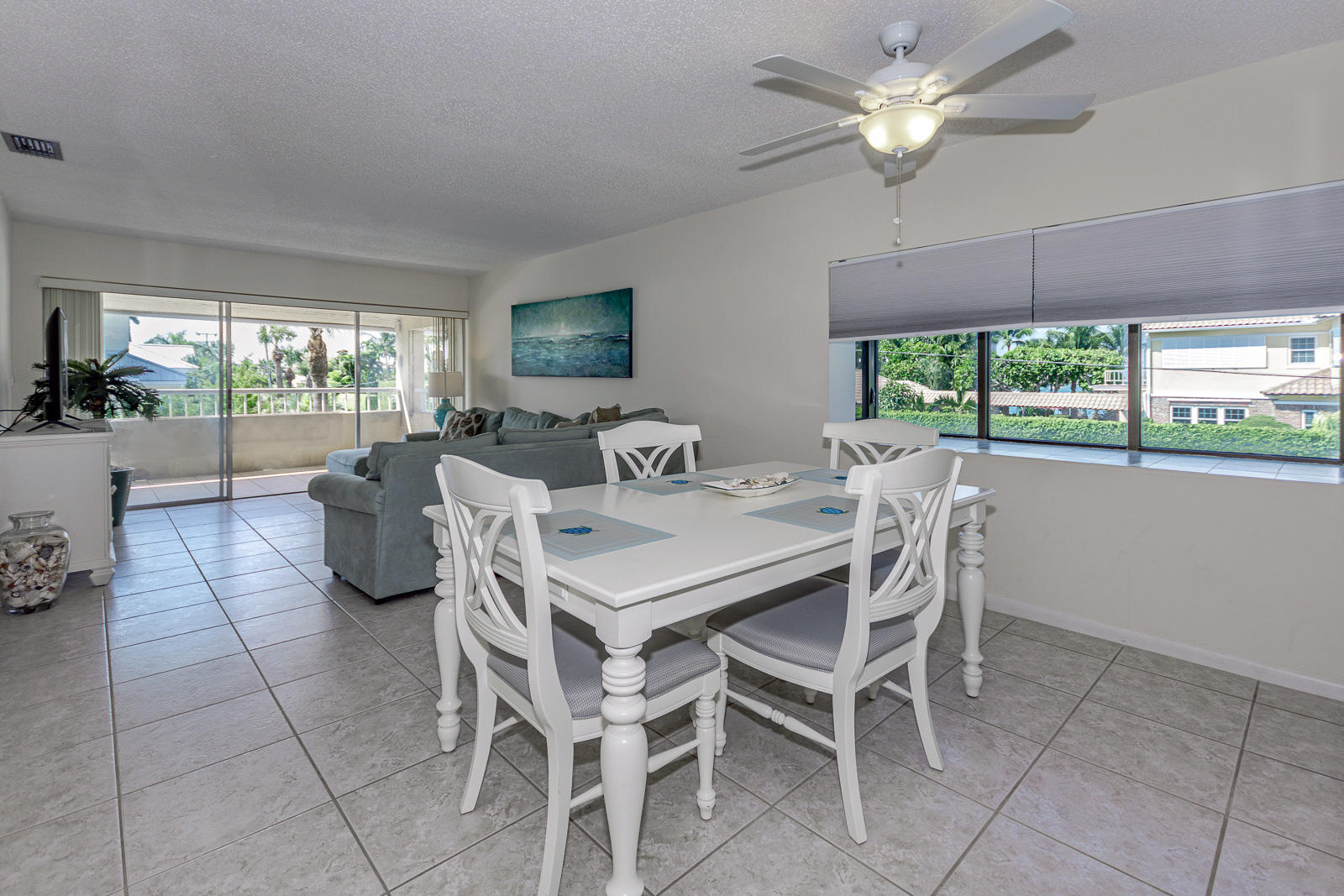 1100 Surf Road, Unit 211 Singer Island, FL 33404 - Photo 8 of 30 open great room