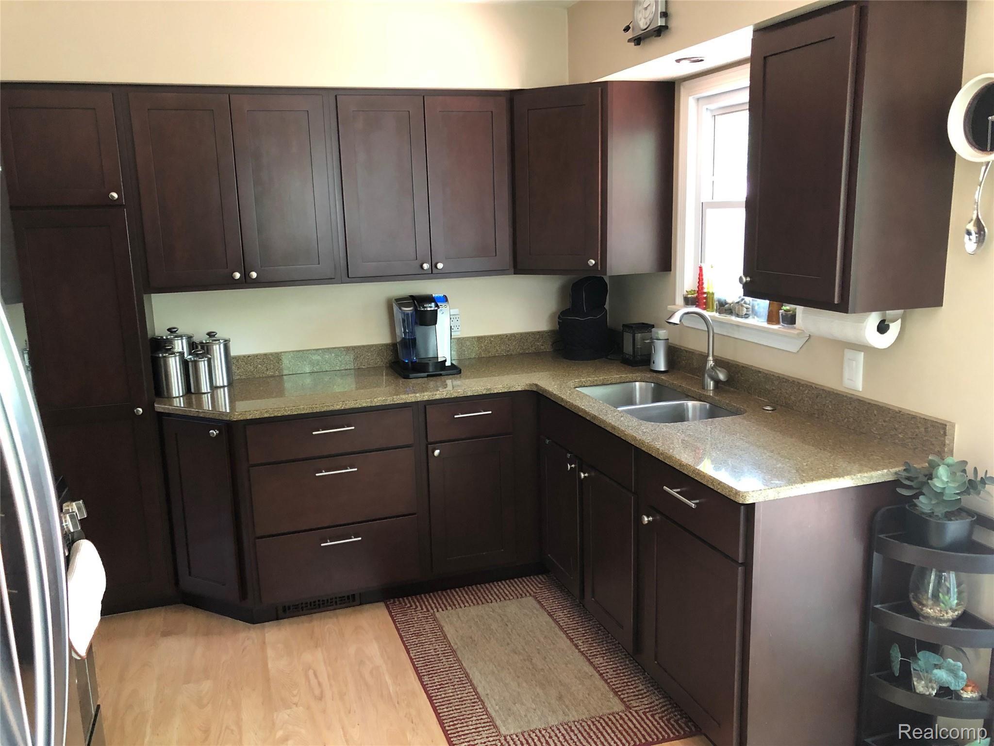 446 Fielding Street Ferndale, MI 48220 - Photo 3 of 37 NEWER KITCHEN