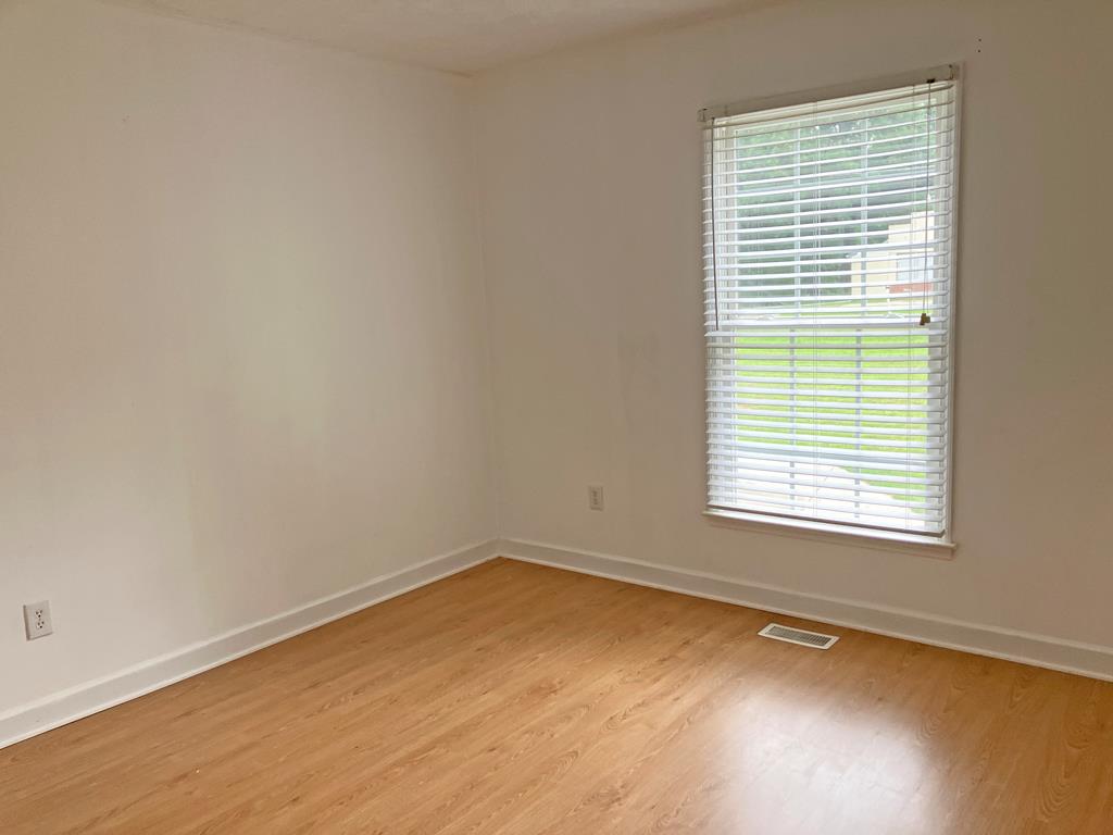 1322 Tuggle Road Farmville, VA 23901 - Photo 14 of 19 Gallery Image 14