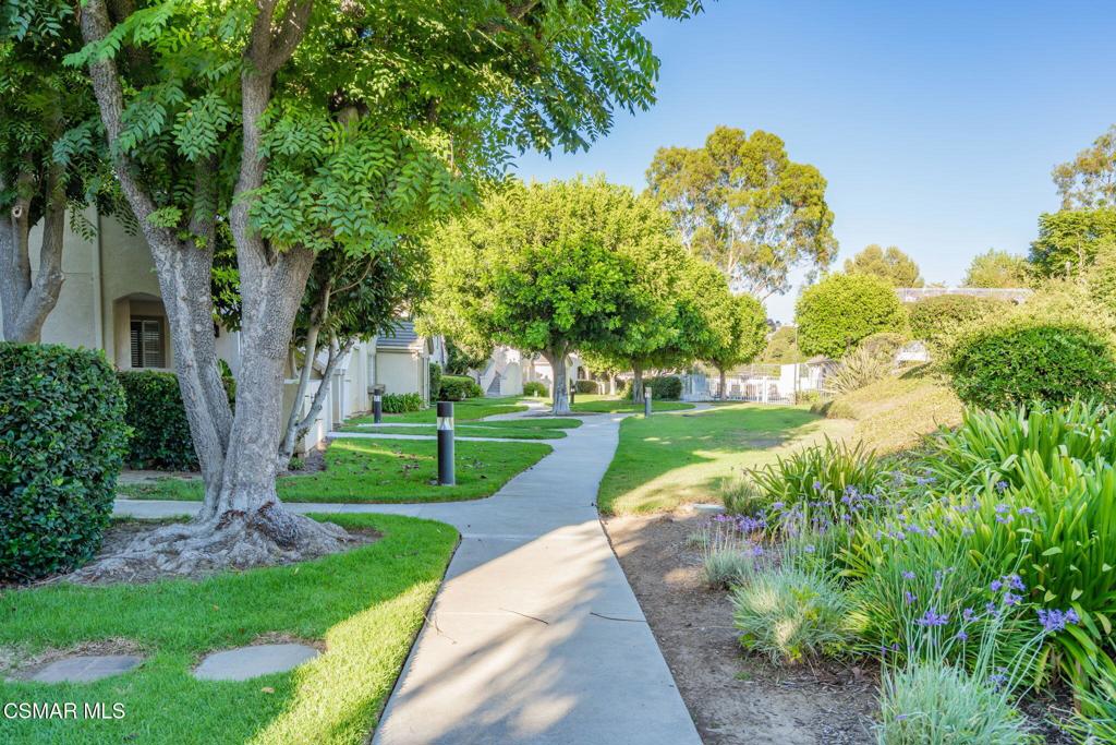 1043 Waltham Road, Unit E Simi Valley, CA 93065 - Photo 11 of 63 Gallery Image 11