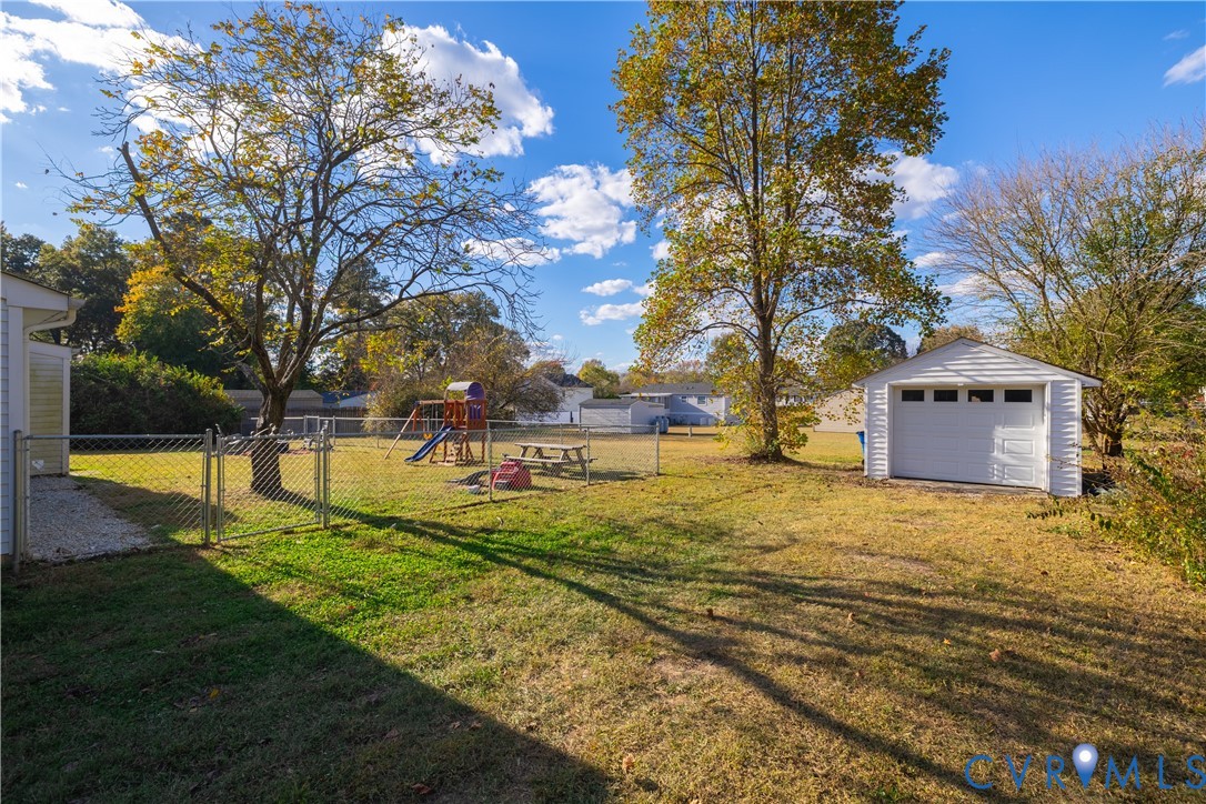 6310 Dahlia Road Mechanicsville, VA 23111 - Photo 28 of 38 a view of swimming pool with an outdoor space