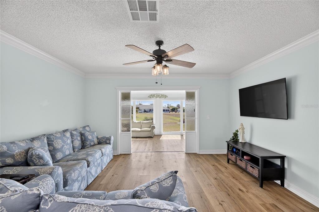 108 Whitetail Court Sun City Center, FL 33573 - Photo 19 of 44 Gallery Image 19