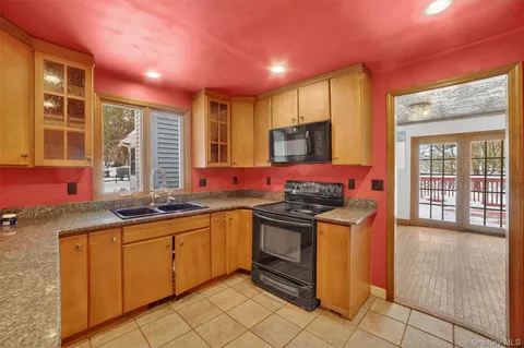 $650,000 | 147 Halyan Road, Yorktown Heights, NY 10598