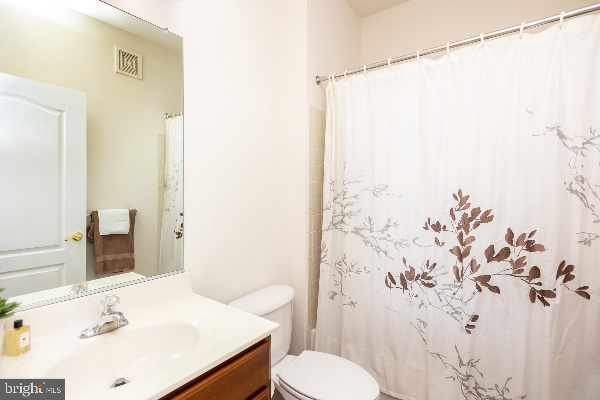 7335 Brookview Road, Unit 106 Elkridge, MD 21075 - Photo 21 of 32 Second Bathroom