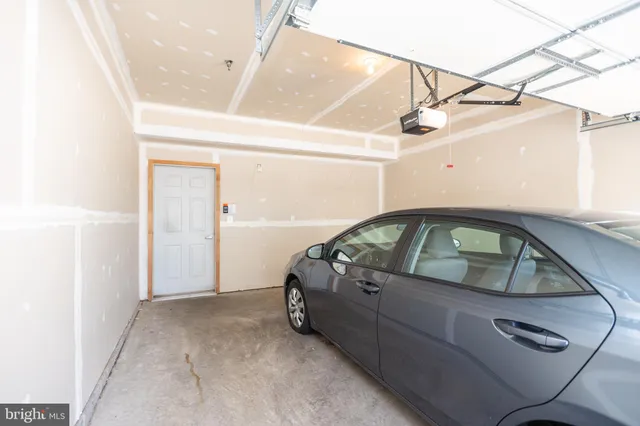 $425,000 | 7335 Brookview Road, Unit 106, Elkridge, MD 21075