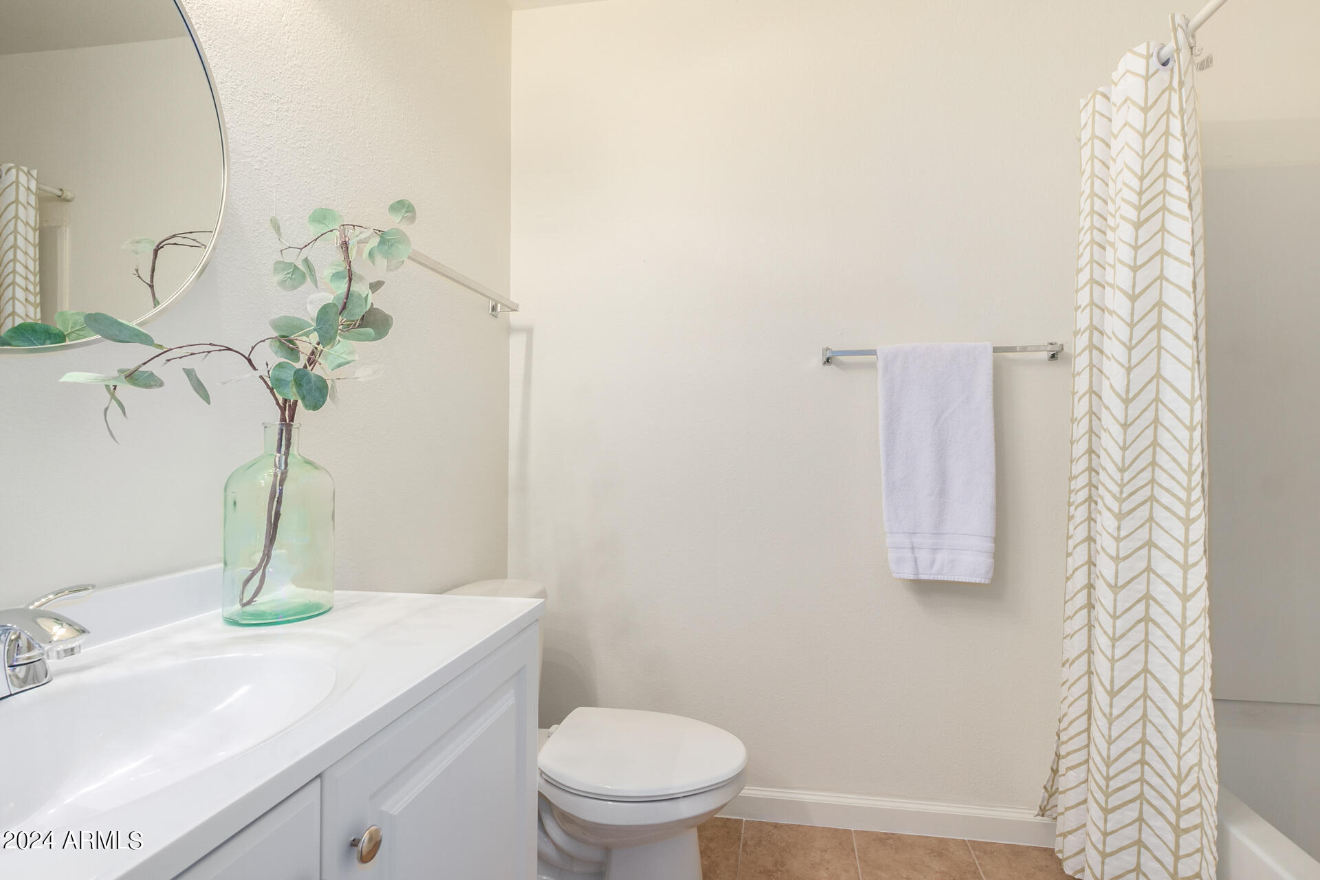 3511 East Baseline Road, Unit 1089 Phoenix, AZ 85042 - Photo 14 of 22 Shower/Tub Combo