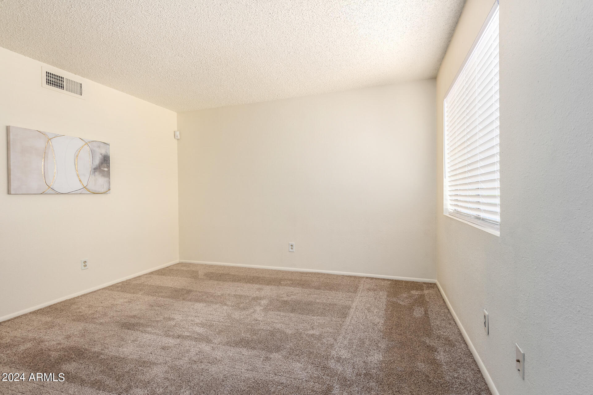 3511 East Baseline Road, Unit 1089 Phoenix, AZ 85042 - Photo 10 of 22 Nice Natural Light