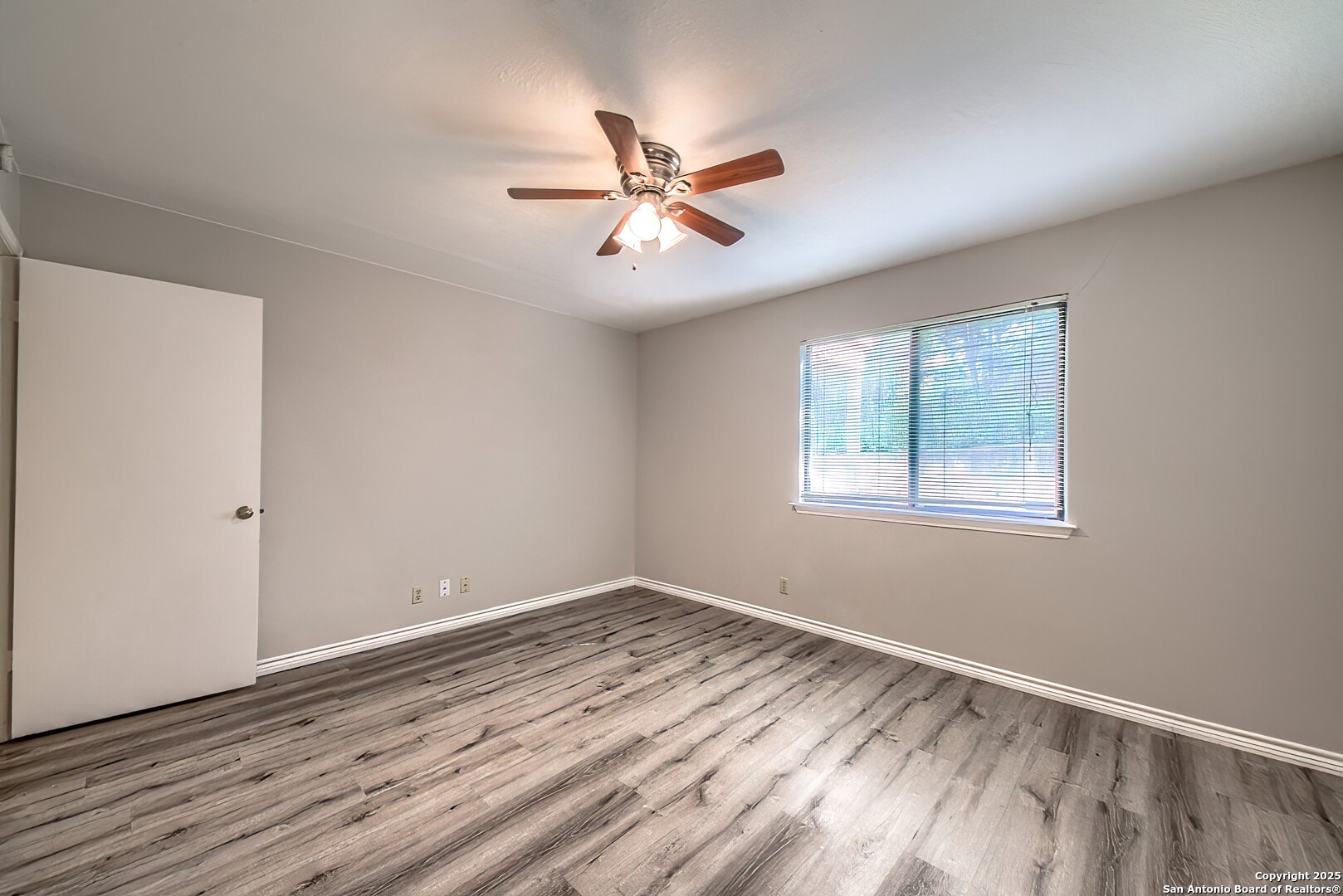 7738 Chambers Road, Unit 1102 San Antonio, TX 78229 - Photo 15 of 26