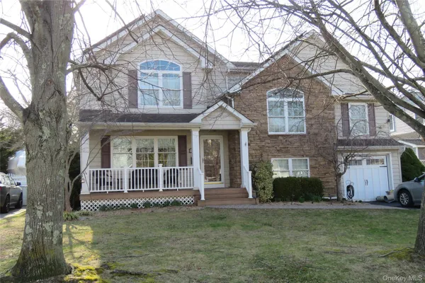 $995,000 | 182 Siegel Boulevard, Babylon, NY 11702