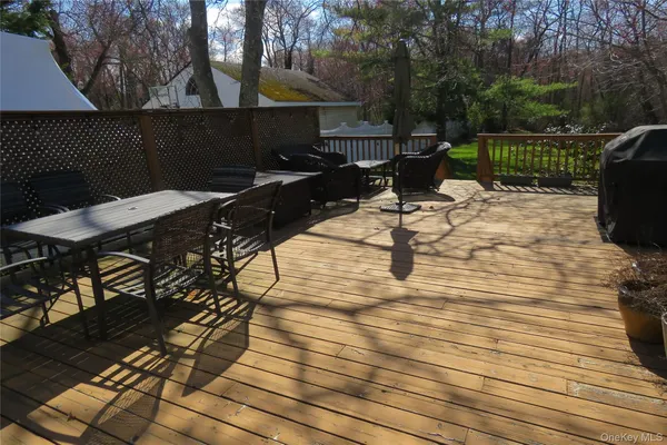 $995,000 | 182 Siegel Boulevard, Babylon, NY 11702