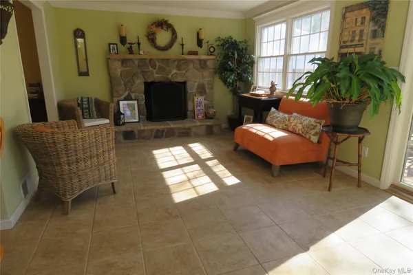 $995,000 | 182 Siegel Boulevard, Babylon, NY 11702