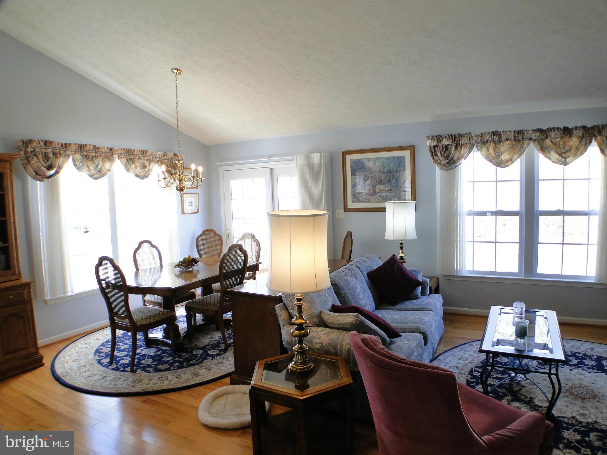 4607 Riddle Drive Baltimore, MD 21236 - Photo 13 of 30 Family Room