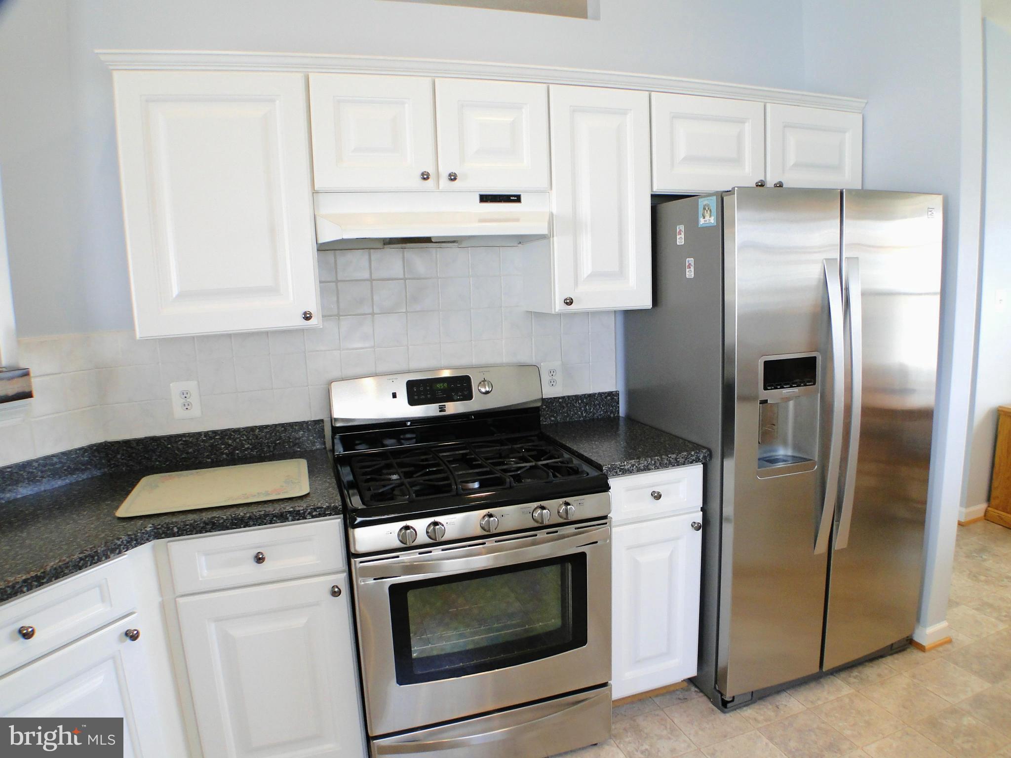 4607 Riddle Drive Baltimore, MD 21236 - Photo 3 of 30 Kitchen