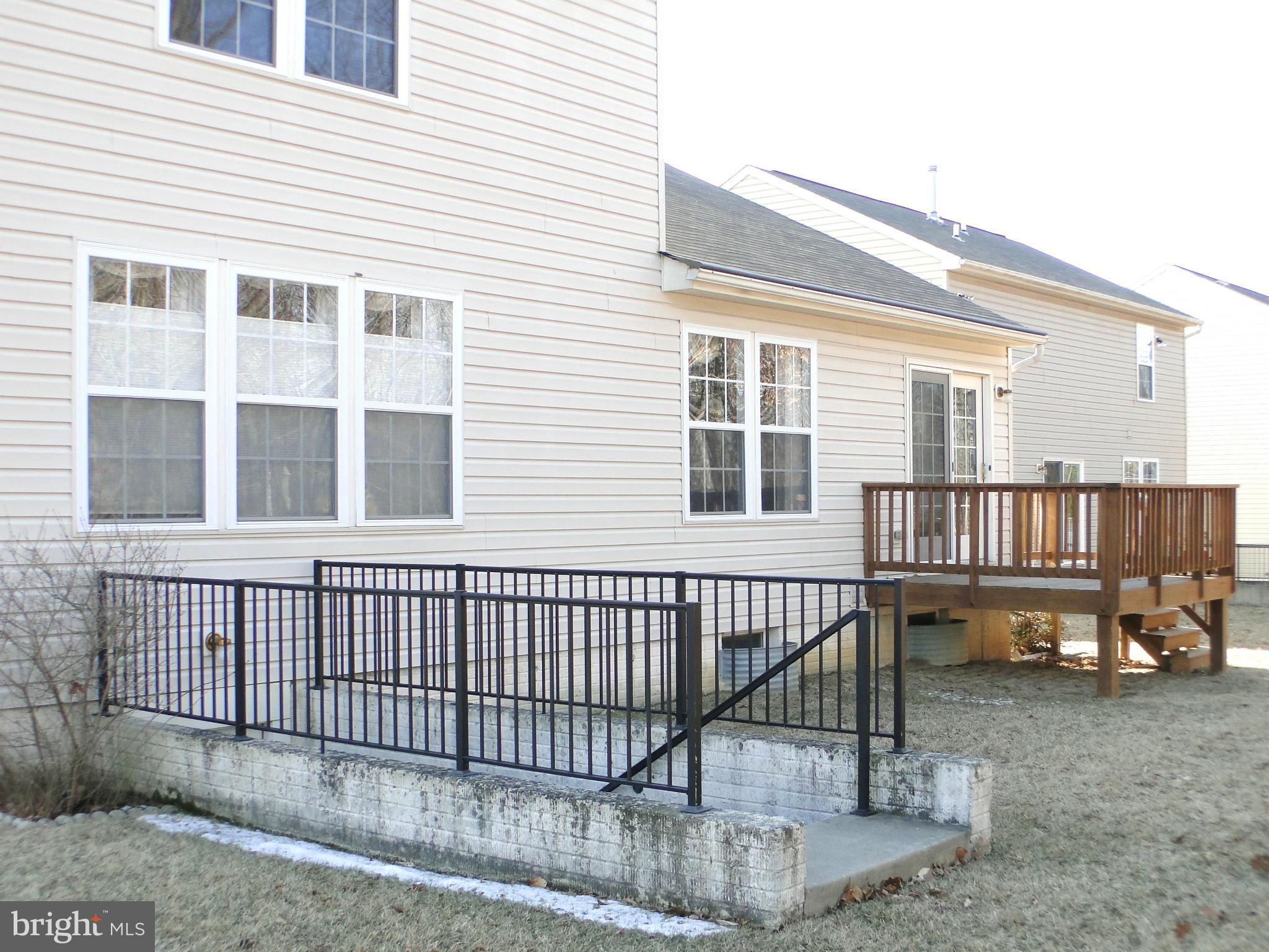 4607 Riddle Drive Baltimore, MD 21236 - Photo 28 of 30 Exterior (Rear)