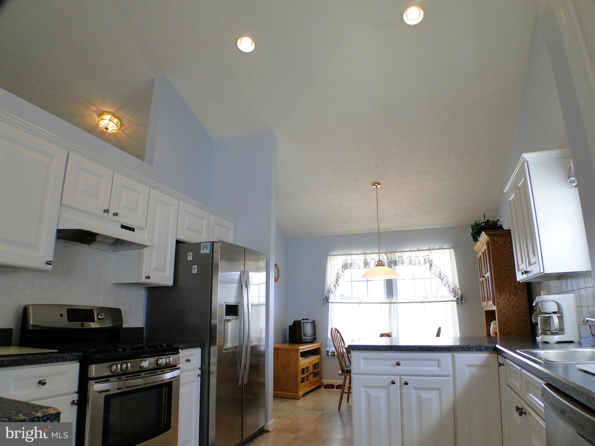4607 Riddle Drive Baltimore, MD 21236 - Photo 7 of 30 Kitchen