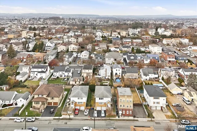 $849,000 | 203 Westervelt Place, Lodi, NJ 07644