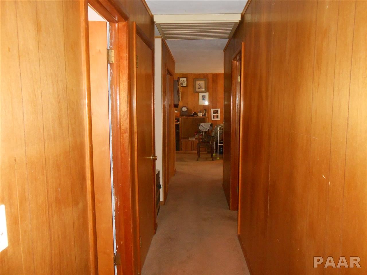 351 North Elmwood Road Farmington, IL 61531 - Photo 6 of 9 Gallery Image 6