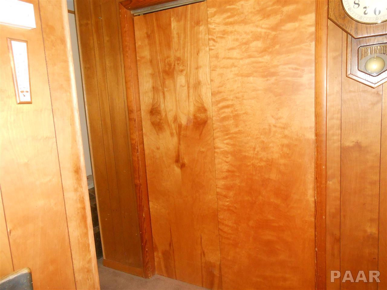 351 North Elmwood Road Farmington, IL 61531 - Photo 7 of 9 Gallery Image 7