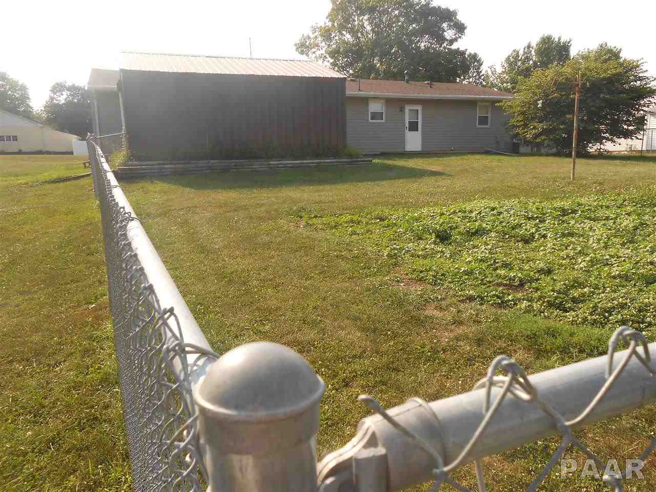 351 North Elmwood Road Farmington, IL 61531 - Photo 9 of 9 Gallery Image 9