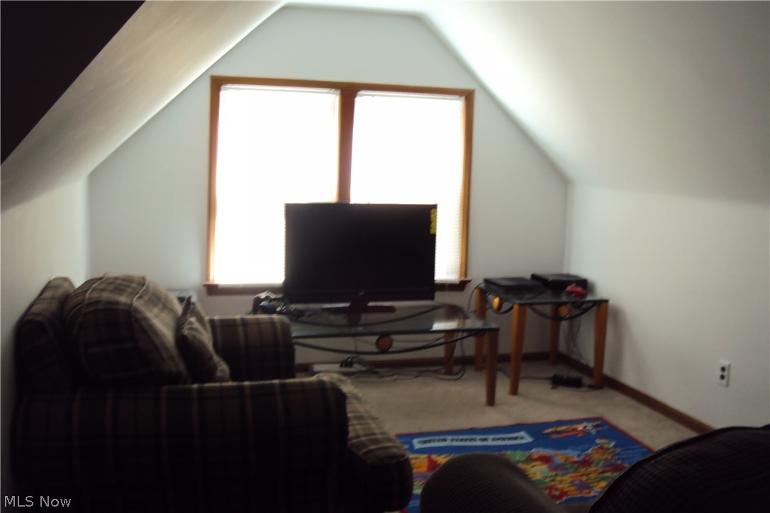 1364 Haverston Road Lyndhurst, OH 44124 - Photo 12 of 17 Gallery Image 12