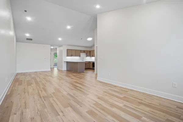 $2,200 | 117 Eiche Drive, Unit 2, Slinger, WI 53086