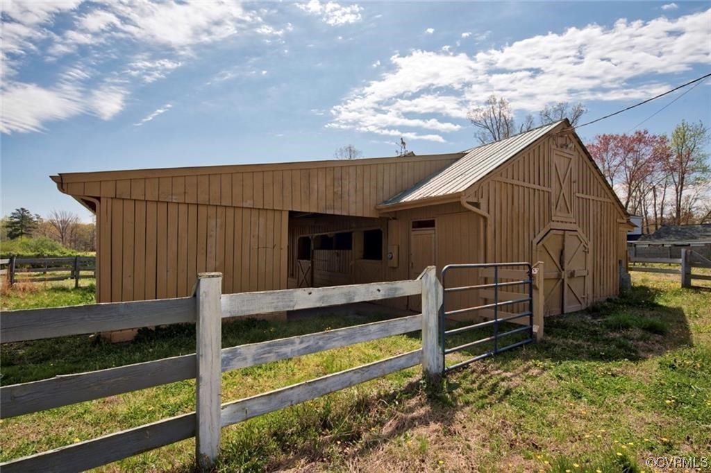 6668 Havers Hall Road Gloucester, VA 23061 - Photo 7 of 43 barn 1- 5 stalls tack/feed room