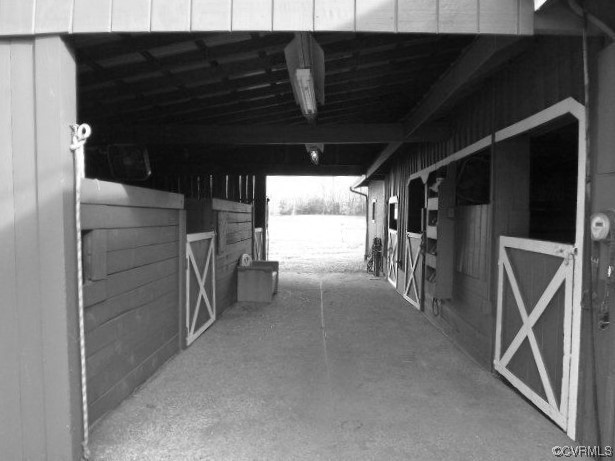 6668 Havers Hall Road Gloucester, VA 23061 - Photo 8 of 43 barn 1 stalls