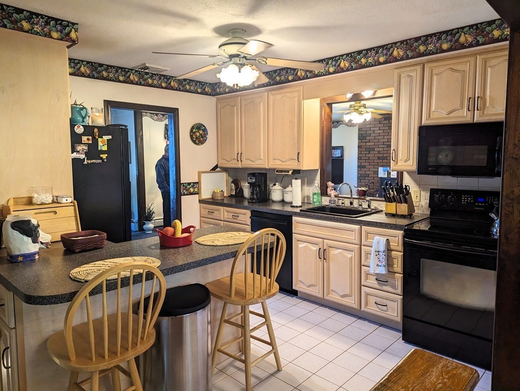 15 Ranger Street South Hadley, MA 01075 - Photo 12 of 38 Gallery Image 12