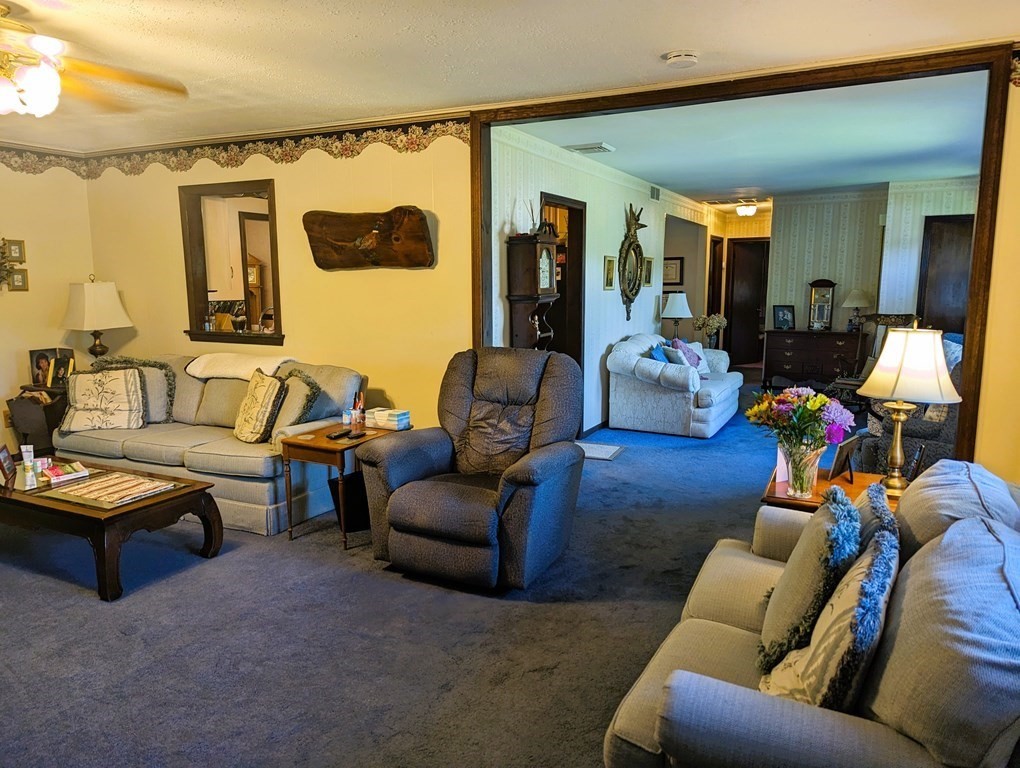 15 Ranger Street South Hadley, MA 01075 - Photo 4 of 38 Gallery Image 4